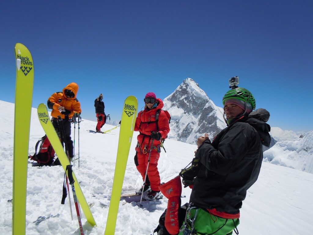 SKI TOURING IN PAKISTAN