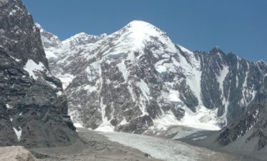 TIRCHMIR BASE CAMP TREK