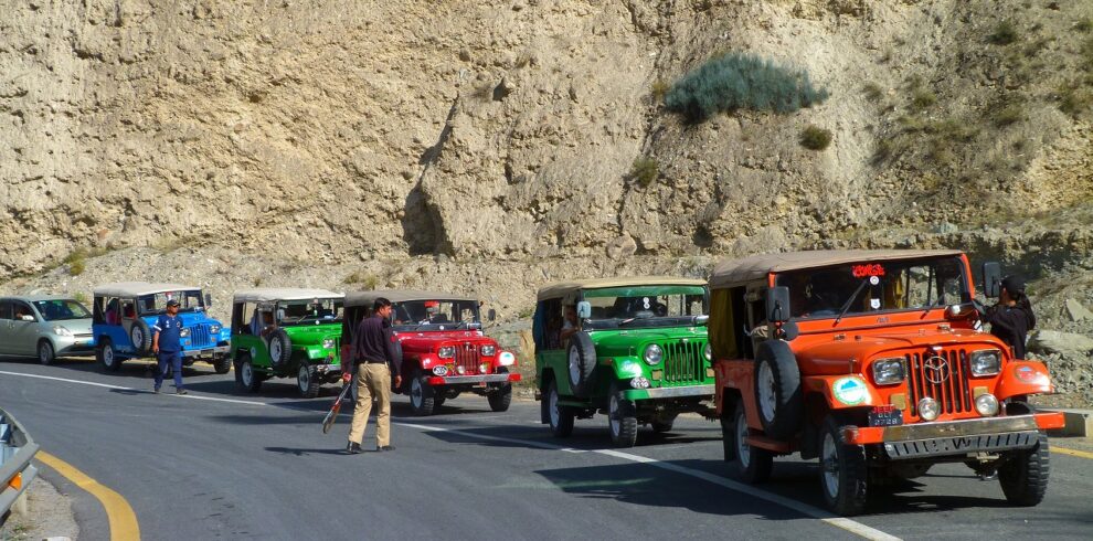 NORTH PAKISTAN JEEP SAFARI TOUR