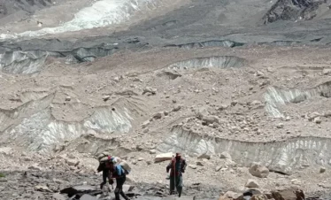 TIRCHMIR BASE CAMP TREK