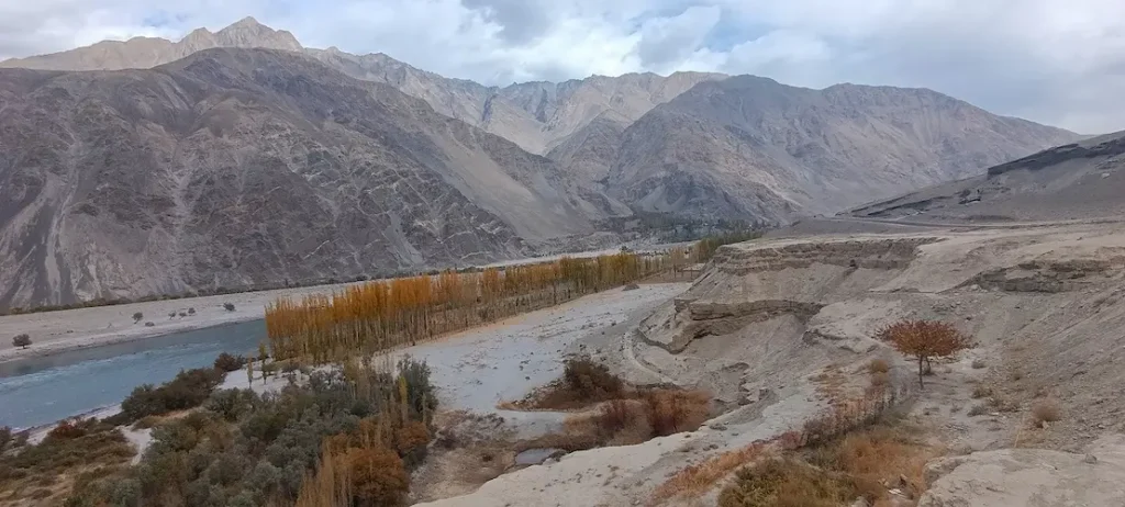 Skardu Thalley la Pass Trek