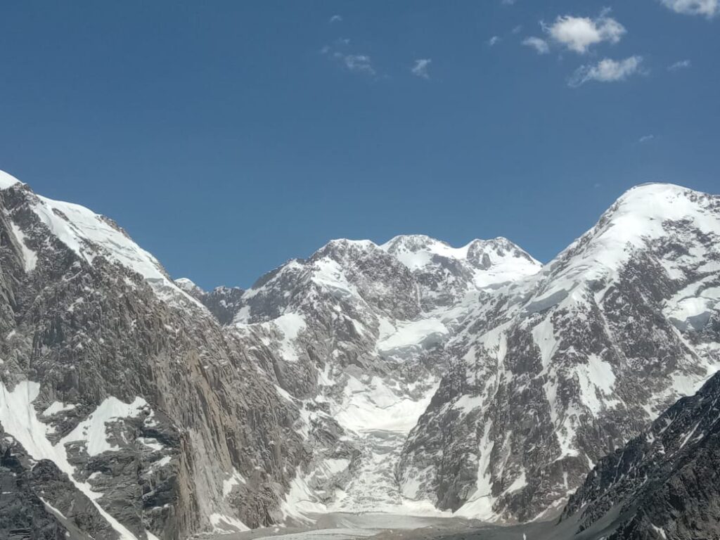 TIRCHMIR BASE CAMP TREK