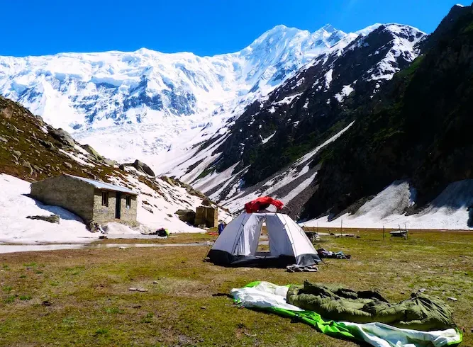 RAKAPOSHI BASE CAMP TREK