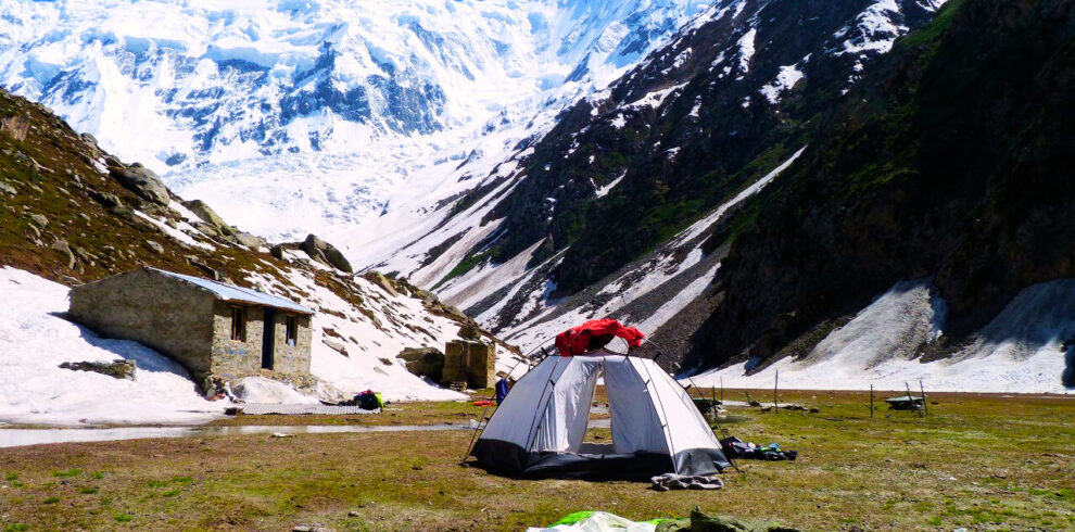 RAKAPOSHI BASE CAMP TREK