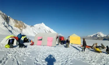 SNOW LAKE BIAFO-HISPAR TREK