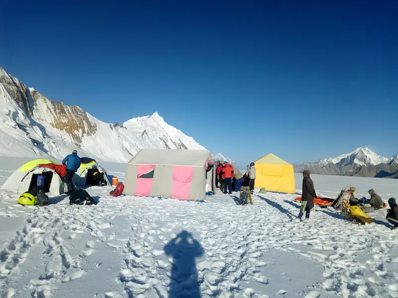 SNOW LAKE BIAFO-HISPAR TREK