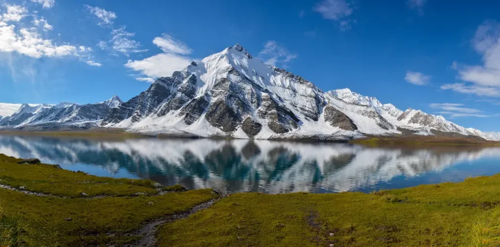 NALTAR- ISHKOMAN (Pakora Pass trek 4720 M)