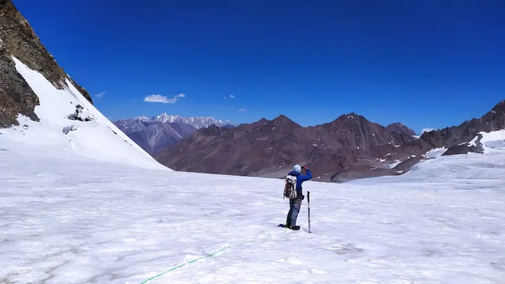 CLIMBING PEAK IN DARKOT – YASIN VALLEY