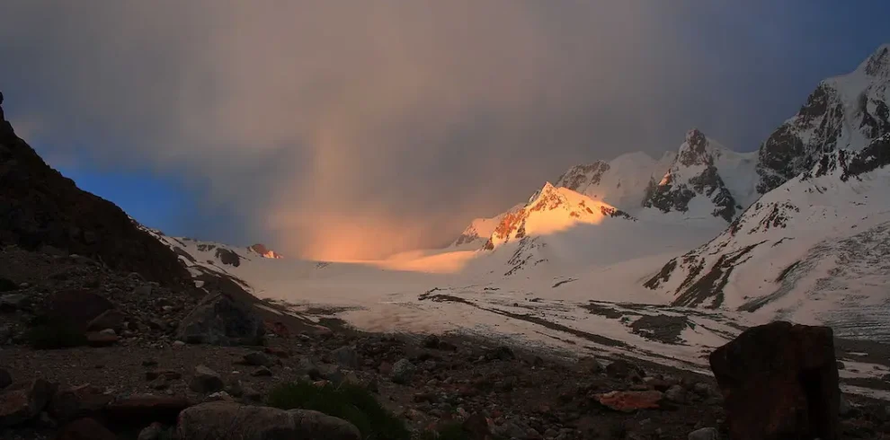 CLIMBING PEAK IN DARKOT – YASIN VALLEY