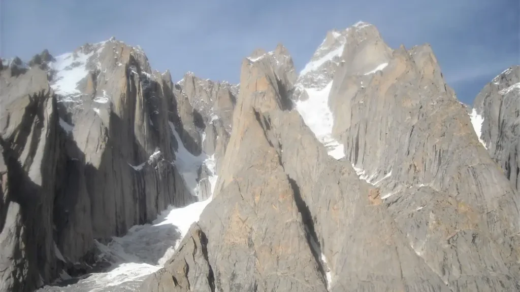 CLIMBING PEAK IN CHARKUSA VALLEY