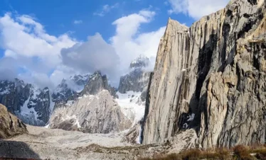 CLIMBING IN NAGMA VALLEY - SKARDU