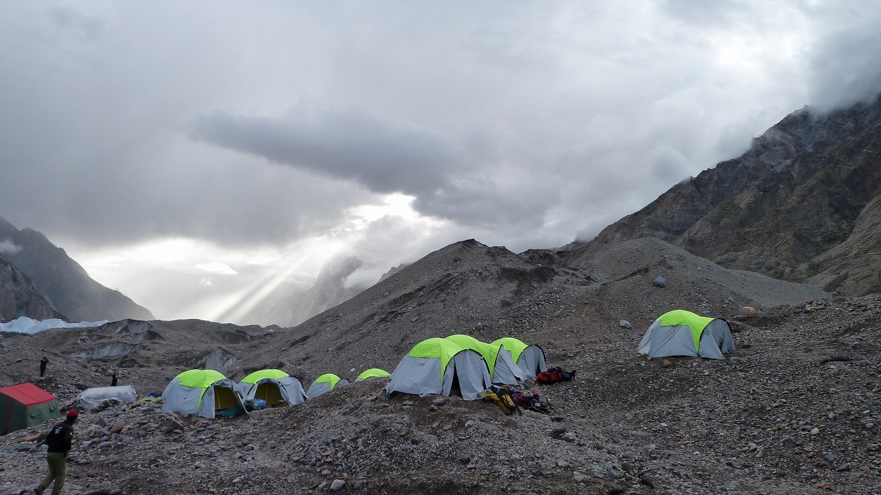 Baltoro Glacier trekking route to K2